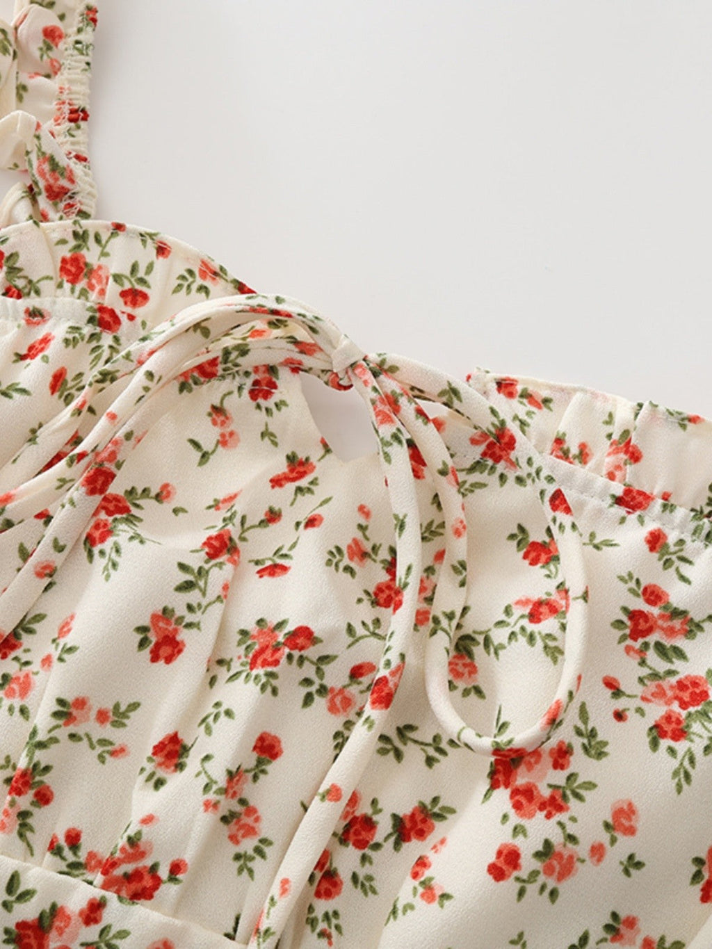 Mia Slim Floral Camisole Top in Stretch Polyester