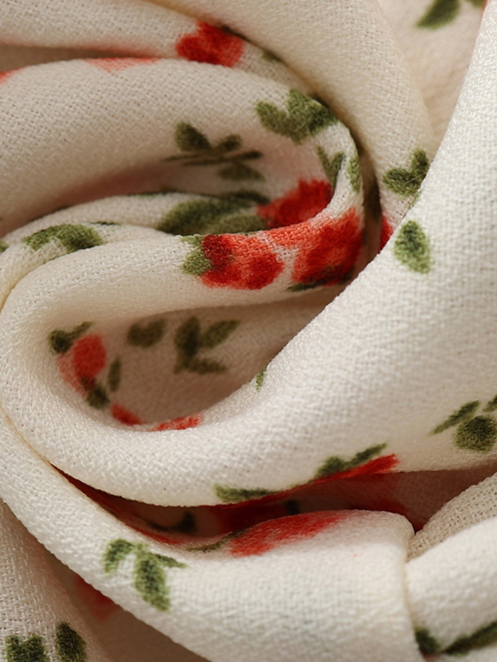 Mia Slim Floral Camisole Top in Stretch Polyester